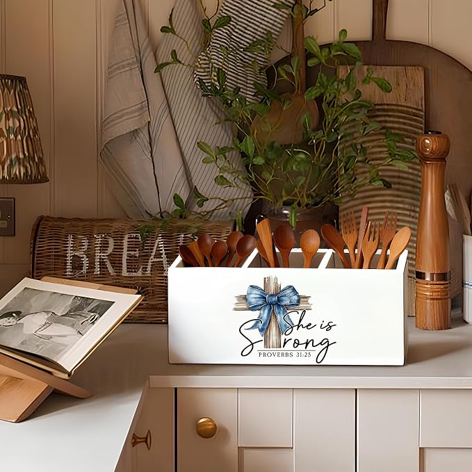 Christian Pen Holder, Christian Gifts for Women Pencil Holder for Desk, Proverbs 31 Woman Gifts, Preppy Bow Bible Verse Wooden Box Sign Decorations for Girly Room Bedroom Dorm Desk Tabletop