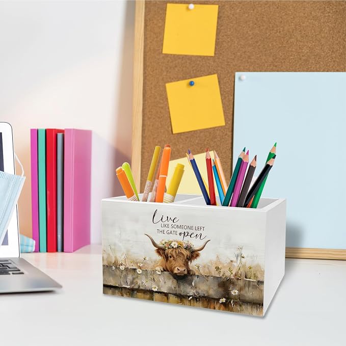 Rustic Highland Cow Pen Holder for Desk, Highland Cow Gifts for Women Pencil Organizer, Live Like Someone Left the Gate Open Wooden Box Sign Desk Decor for Home Office Decoration