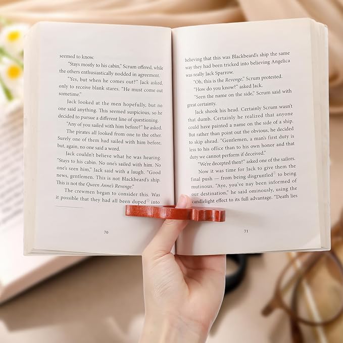 MotiMind 3 Pcs Wooden Thumb Book Page Holders One-Hand Reading Bookmarks for Book Lovers Portable Wood Books Holders for Thick Thin Books Bookworm Gifts for Women Readers(Cat,Large)