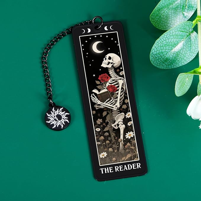 Skeleton Tarot Metal Bookmark - Funny Horror Gothic Bookmark Skull Tarot Card Bookmarks for Book Lovers Girls Halloween Spooky Basket Stuffer for Women Boo Basket Stuffers College Dorm Room Essentials