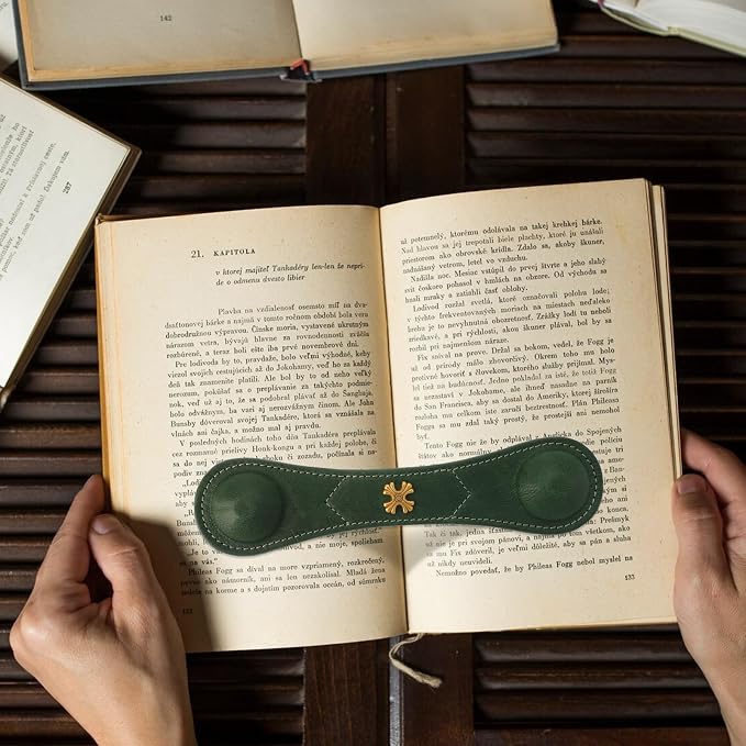 Book Weight Holder Wooden Thumb Book Page Open Weighted Bookmark Corner Reading Accessories Office Desk Decor Executive Gift for Writer Reader(Bookmark Page Holder-Green)