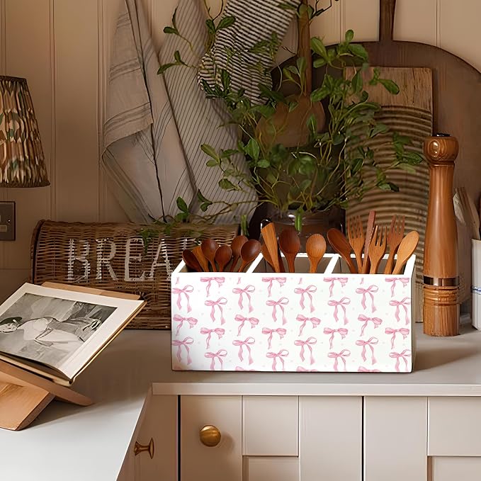 Pink Coquette Bow Pen Pencil Holder for Desk, Girly Office Decor, Preppy Pink Bow Aesthetic Wooden Box Sign Decorations for Girly Room Bedroom Dorm Office Desk Tabletop