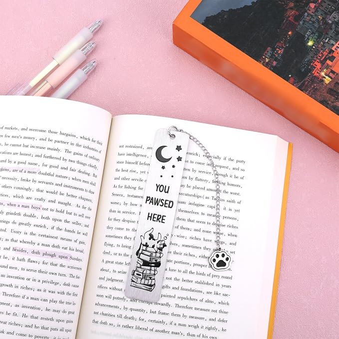 Cat Bookmark Gift for Cat Lovers, Cute Sleeping Kitten Metal Book Mark You Pawsed Here Bookmark Reading Accessories for Women Men Friends Readers Club Gift