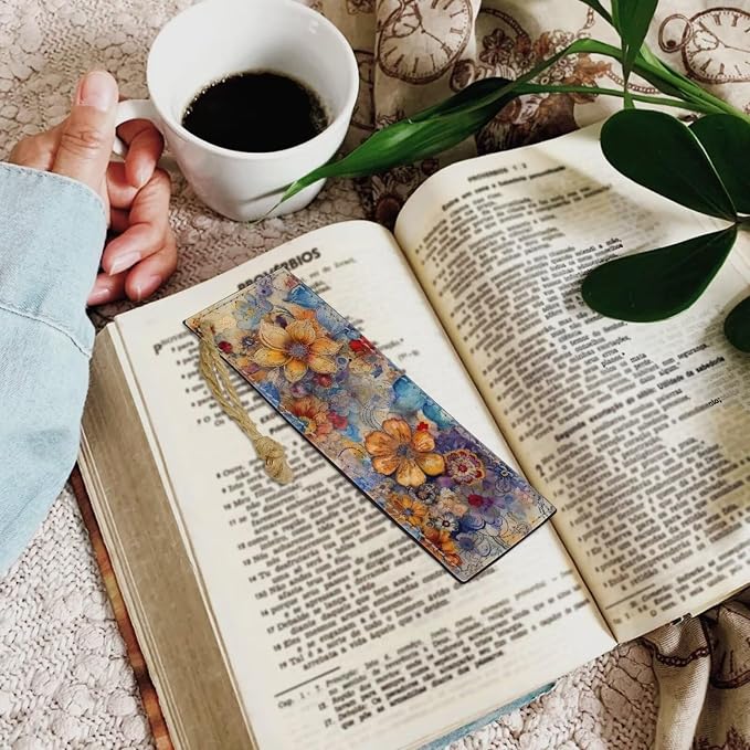 Vintage Flowers 2 PCS Leather Bookmarks for Women, Men, Book Lovers, Page Markers for Students Teachers Reading Bookmarks Accessories for Book Lovers