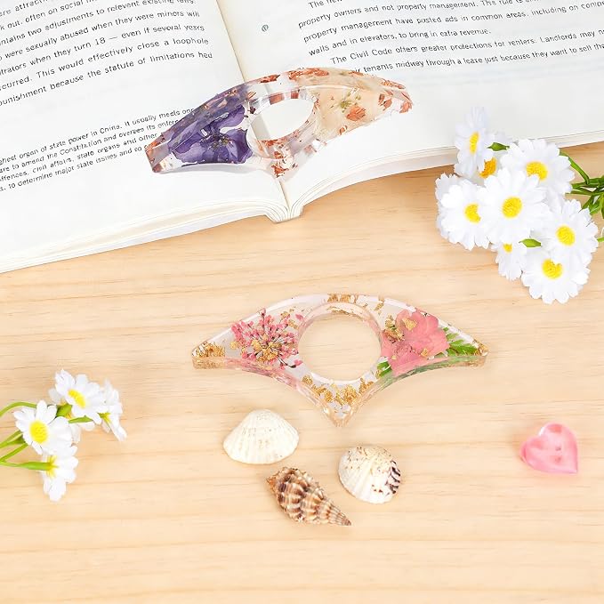 2 Pcs Thumb Book Page Holder Dried Flower Resin Book Page Holder Bookmark Reading Accessories for Book Lovers Transparent Book Opener Holder Bookmarks Gifts for Books Lovers Readers Students Teachers