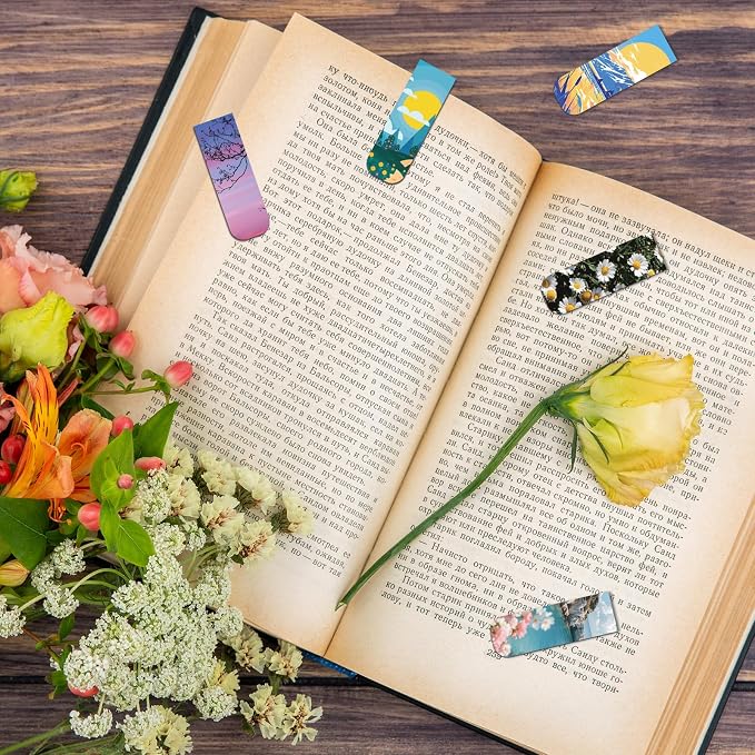105 PCS Magnet Bookmark Clips，Bookmarks for Reading Women & Men，Cute Page Markers ，Christmas Gifts & Teacher Gifts