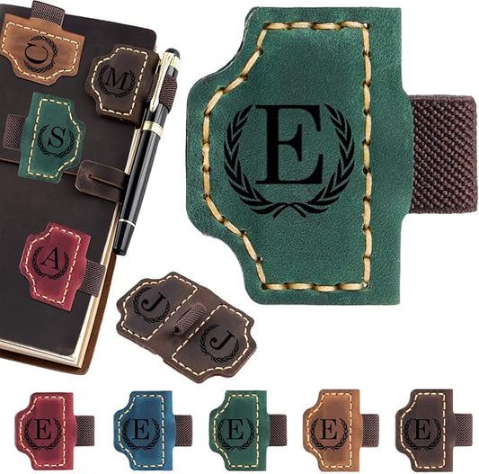 Artlaza Personalized Magnetic Leather Bookmark with Pen Holder - 26 Letters Custom Book Mark with Name Initial Engraved Book Marker for Readers, Book Lovers, Travelers - Gift for Women & Men(Green，E