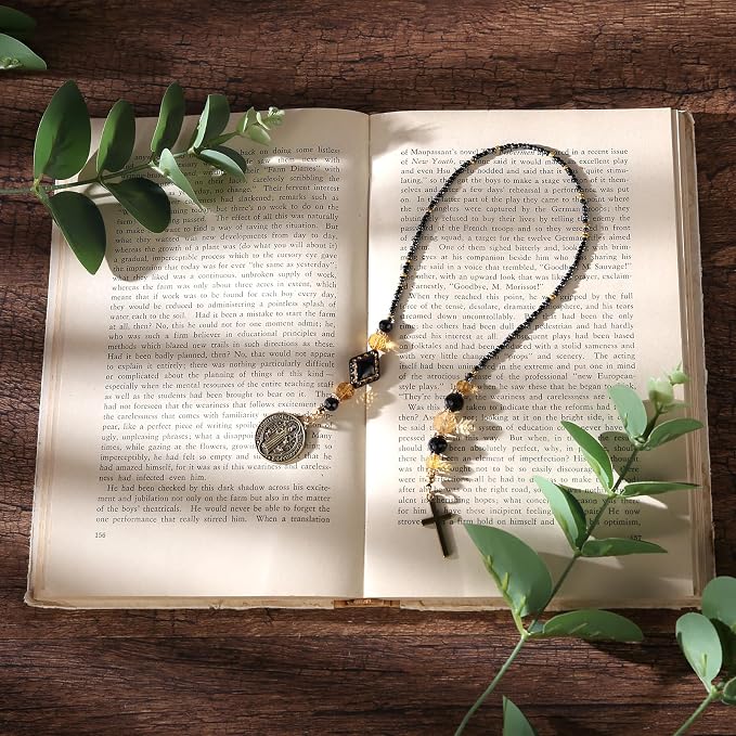 Christian Cross Beaded Bookmark - Vintage Beaded Book Mark for Women & Men, Unique Aesthetic Accessories Bookish Gifts for Booklovers Students Teachers