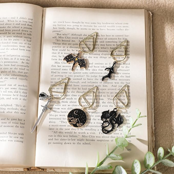 Fantasy Dragon Sward Bookmark - 8 PCs Cool Acotar Fourth Wing Paperclip Book Marks Personalized Charm Page Markers Gifts Reading Lovers Novel Fans Women Men Boy Student School Accessories