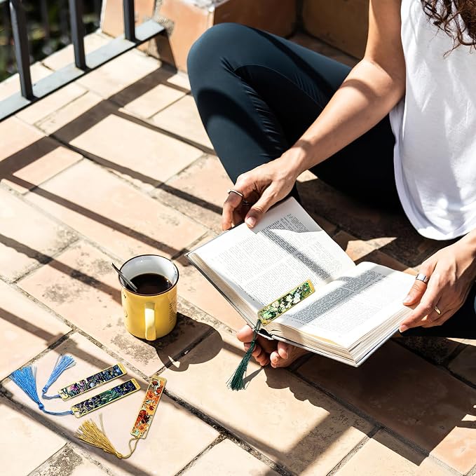 4 Pieces Metal Bookmark with Tassel,Cute Bookmarks Oil Painting Theme Aesthetic Bookmark Golden Van Gogh Book Marks for Women Man Book Lovers Writers Reader Adult Children Teens