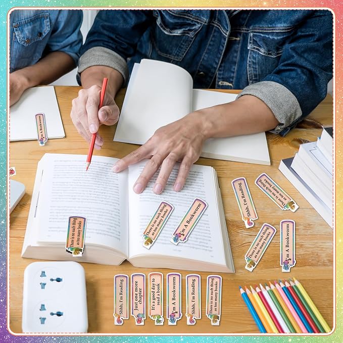 100 Pcs Magnetic Worm Bookmarks Bulk End of The Year Gifts for Students Back to School Funny Cute Magnet Page Markers for Students Teachers Classroom Rewards Reading Party Favors for Book Lovers