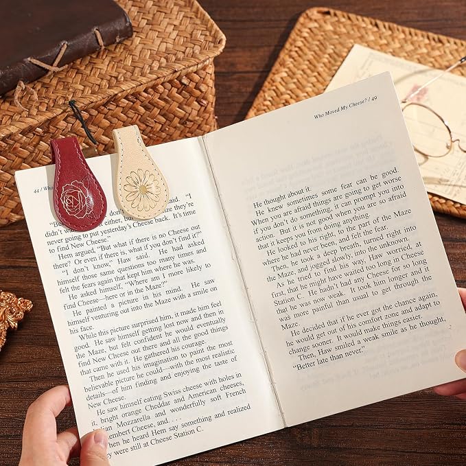 3PCS Vintage Magnetic Leather Bookmark, Leather Magnetic Bookmarks for Women, Magnetic PU Bookmarks Clip Book Accessories, Gilded Flower