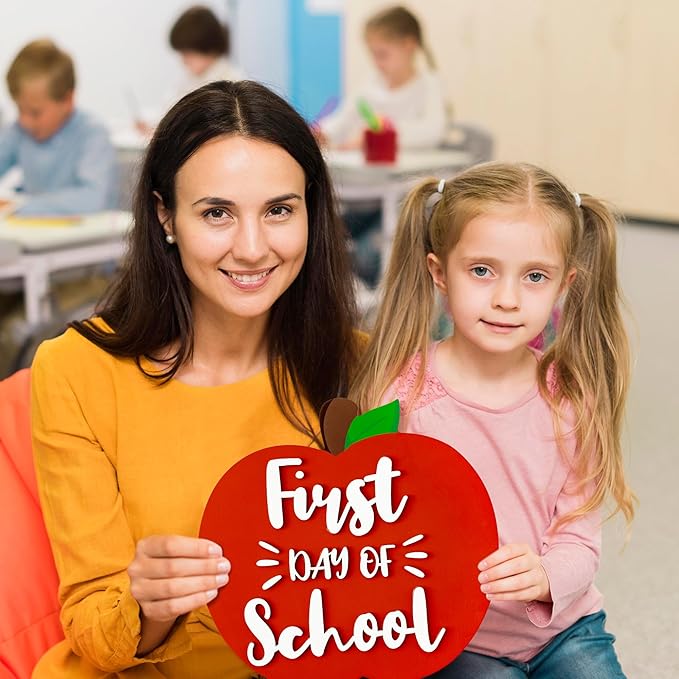 CJiangpo First and Last Day of School Board - Double Sided Back to School Sign, Apple Shape Reversible 1st Day of Preschool Kindergarten Chalkboard Photo Props Supplies for Kids
