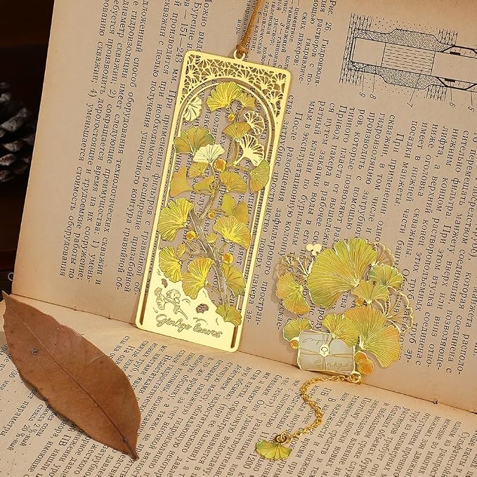 icceemee 2PCS Ginkgo Leaf Theme Bookmark, Cute Bookmark for Women with Hollow-Out Square & Irregular Design, Natural Tassel Book Marks Set in Gift Box, for Book Lovers