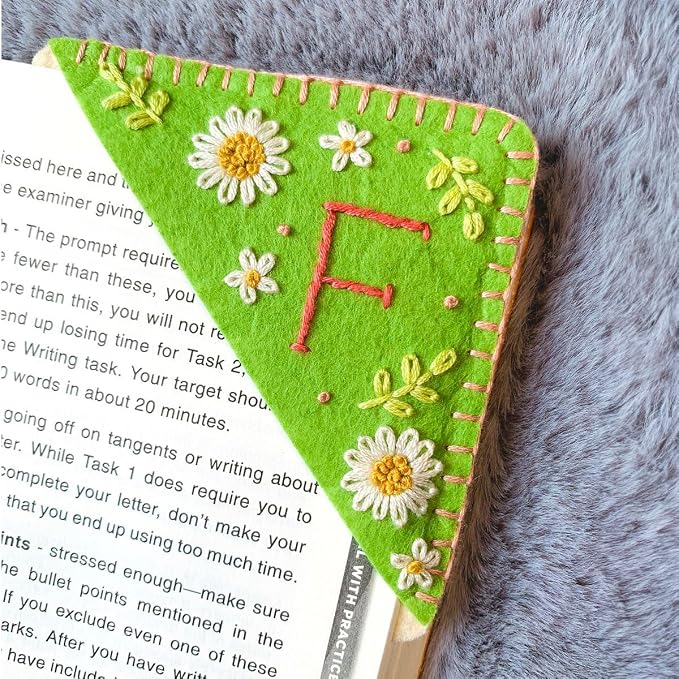 Personalized Hand Embroidered Corner Bookmark, Bookmarks for Women, Personalized Bookmark for Book Lovers, Cute Flower Book Mark by HNQCPCVU (F, Green)