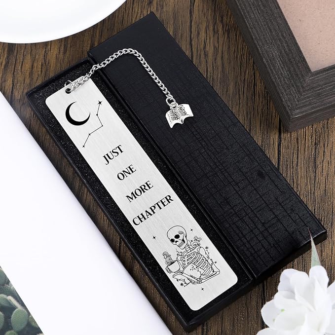 Funny Gothic Bookmarks Gifts - Gothic Bookmark Gifts for Women Skeleton Book Accessories for Reading Lovers Skull Halloween Gifts for Best Friends Birthday Thanksgiving Christmas Gifts
