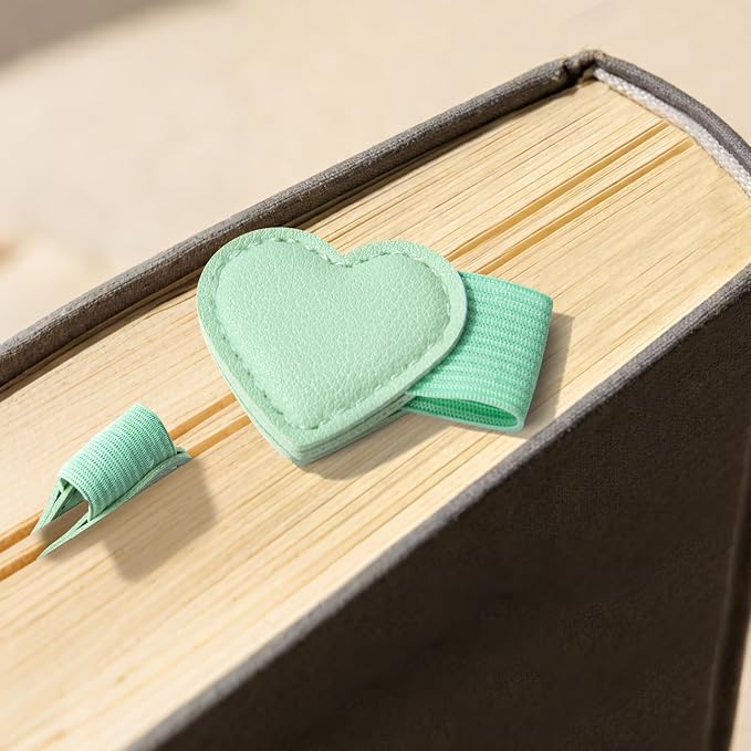 2Pcs Magnetic Leather Heart Bookmarks with Pen Holder, Cute Book Markers Clip with Gift Box, Reading Accessories for Book Lovers Women Teachers Students, Green
