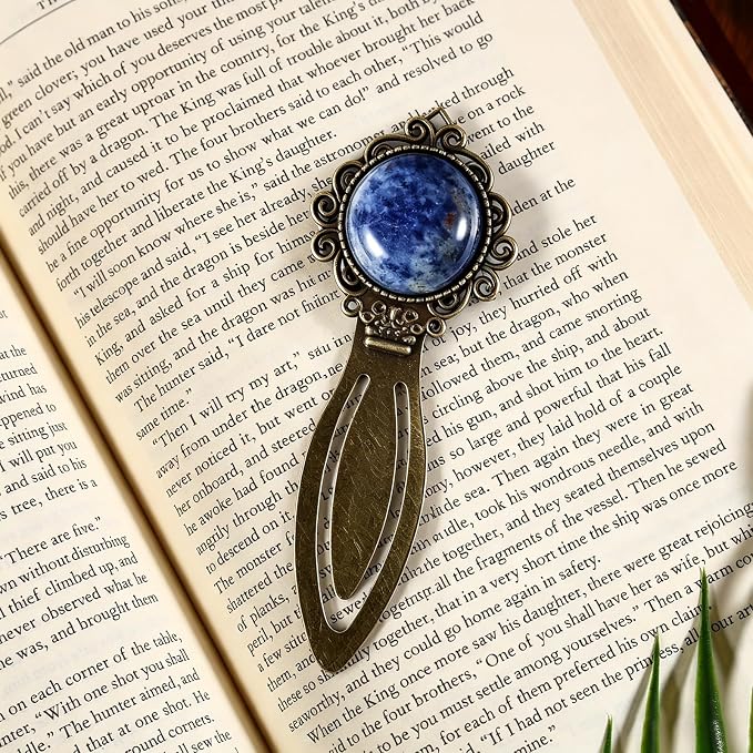 1Pcs Vintage Blue Sodalite Bookmark with Natural Crystal Stone - Fantasy Brass Metal Bookmarks for Reading Women, Men, Book Lovers, Girls and Teachers Book Marks(Sodalite)
