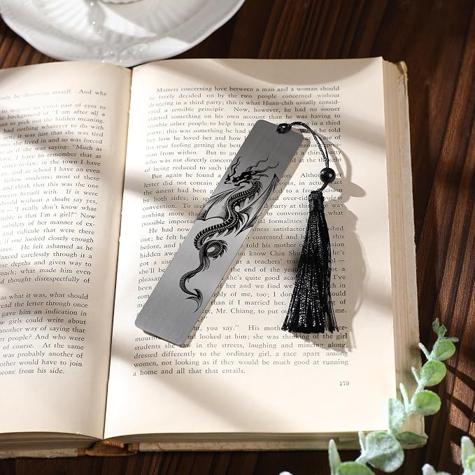 Dragon Bookmarks for Men - Fantasy Metal Bookmark Book Accessories School Office Supplies Gifts for Bookish Book Lover Women Teacher Book Page Marker for Students Birthday Christmas Gift