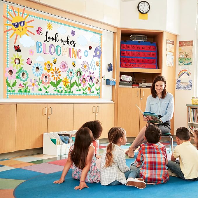 Spring Bulletin Board Decorations Set Classroom Decoration Look Who’s Blooming Spring Bloom Flower Growth Mindset Photo Posting Craft Cutout for School Offices Classroom Back to School Party Supplies