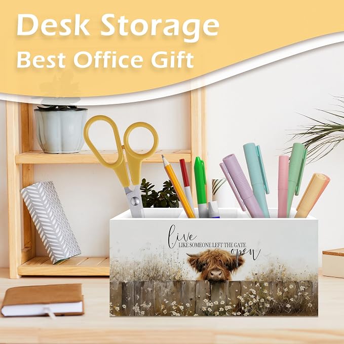 Inspirational Highland Cow Pen Pencil Holder, Highland Cow Gifts for Women, Live Like Someone Left the Gate Open Wooden Pen Pencil Organizer for Farmhouse Home Office Desk Decor