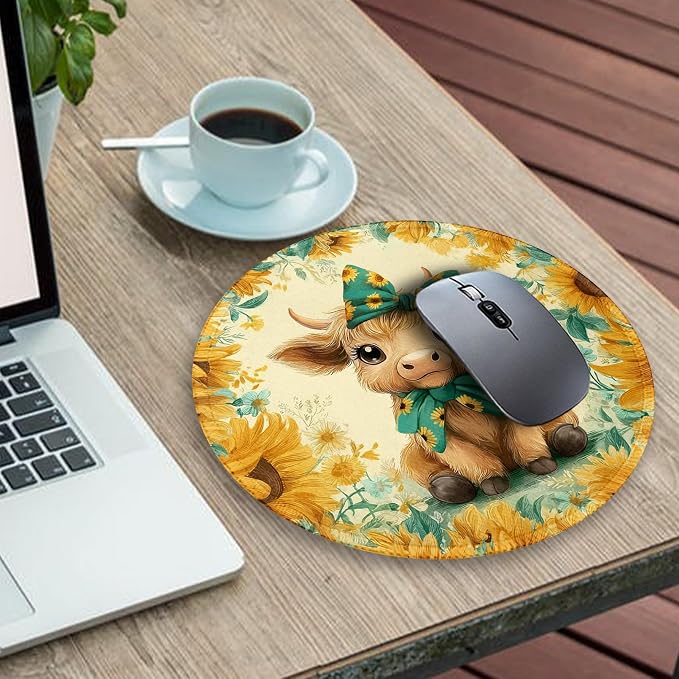 Gctriki Highland Cow Mouse Pad for Desk, Funny Round Mousepad for Laptop Gaming Stitched Edge Non-Slip Rubber Base, Cute Sunflower Bow Highland Cow Decor Gifts Office Desk Accessories for Women