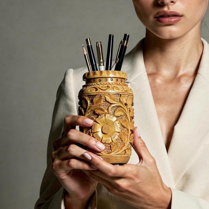 Craft Trade Hand Carved Wooden Pen Holder Desk Organizer, Floral Design Pencil Holder Cup for Office Home School, Wood Stationery Storage Box, Desk Decor, Brown