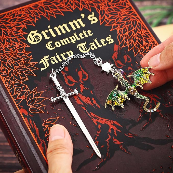 Vintage Green Dragon Bookmark with Sword and Fourth Wing Tassel Metal Pendant, Bookmarks for Reading Women, Men, Book Lovers, Teachers and Students, Christmas Birthday Gifts