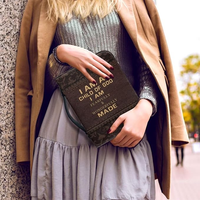 Retro Floral Women Bible Carrying Case Multi-Purpose PU Leather Bible Organizer Bag Lightweight Bible Protector Waterproof Bible Carrier Large Size