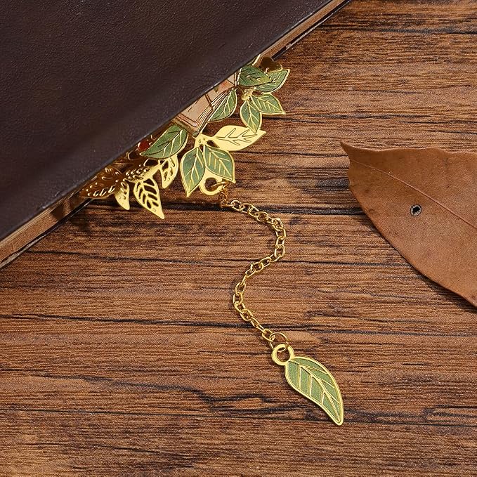 icceemee 2PCS Camphor Leaf Theme Bookmark, Cute Bookmark for Women with Hollow-Out Square & Irregular Design, Natural Tassel Book Marks Set in Gift Box, for Book Lovers