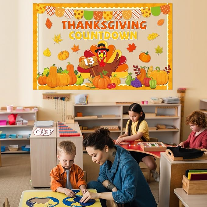 Thanksgiving Countdown Bulletin Board Decorations Fall Thanksgiving Turkey Paper Cutouts Autumn Maple Leaf Pumpkin Classroom Bulletin Board Set for Harvest Party School Chalkboard Wall Decor Supplies