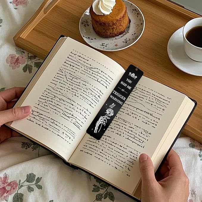 Dark Romance Bookmarks Gift: Dark Romance Merch Metal Book Markers for Women, Black Book Mark Clips for Book Lovers, Reading List Gifts with Box