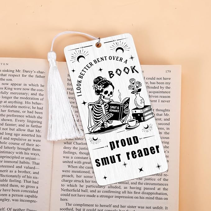 Boo Basket Stuffers for Women - Horror Bookmarks for Reading Women, Spooky Halloween Gifts for Adults, Christmas Birthday Gift Ideas for Reader, Dark Romance Bookmark for Book Lover