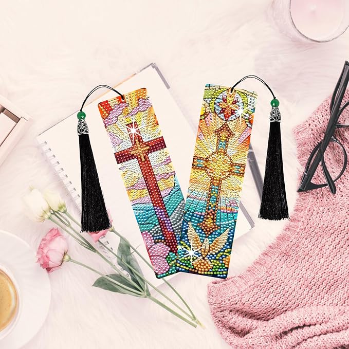 8PCS Diamond Painting Art Bookmarks,Cute Acrylic Bookmarks Crafts Kits Gifts with Pendants for Adult Women Book Lovers (cross2)