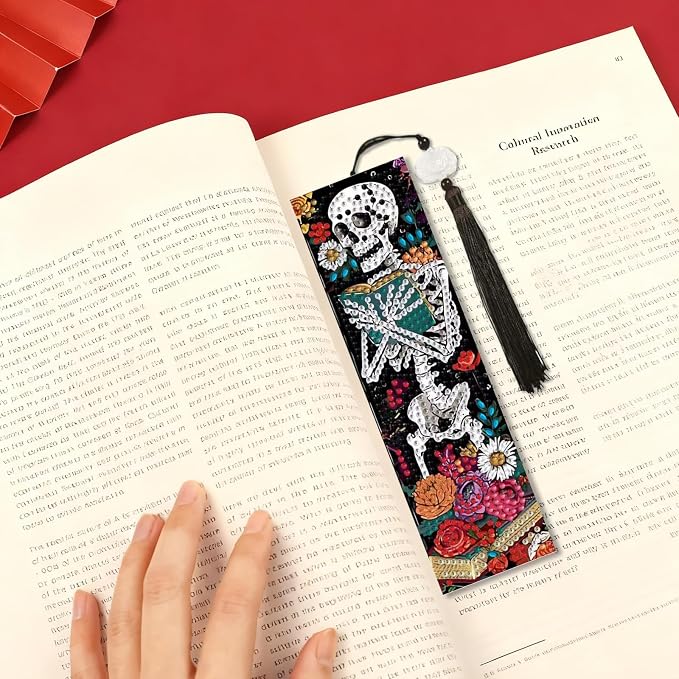 Skull Diamond Art Bookmarks for Adults, 4 PCS Reading Diamond Painting Bookmarks with Pendant, 5D Gem Art, Acrylic Bookmark DIY Crafts for Books Decor Gift