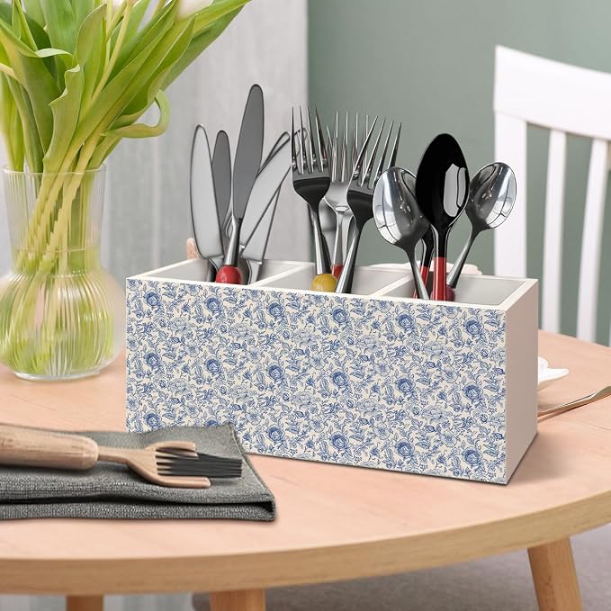 Chinoiserie Floarl Pen Holder Desk Accessories, Chinoiserie Blue and White Floral Makeup Brush Toothbrush Holder Organizer for Home Office Desk Bathroom