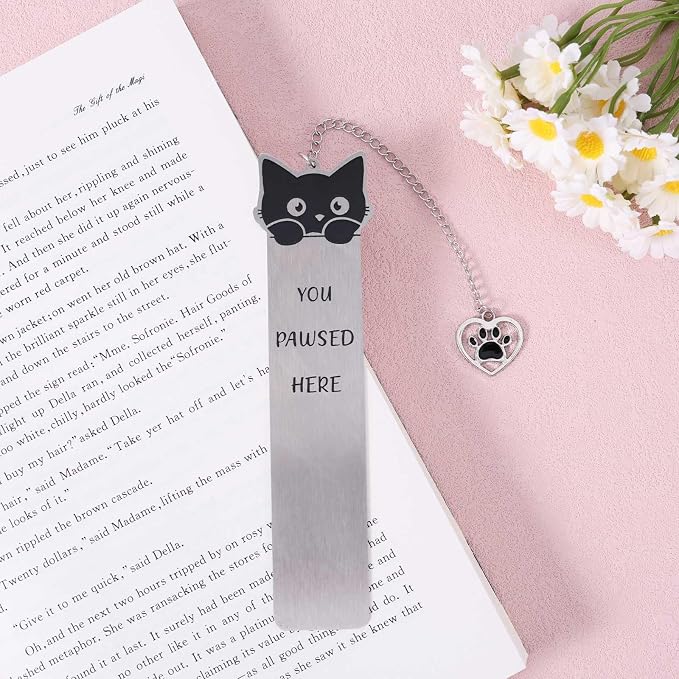Cat Bookmark, Zinc Alloy Kitten Pet Book Marker for Women Cute Bookmark Cat Lovers Bookish Gift Funny Animals Book Mark with Heart Pendent for Reading Lovers