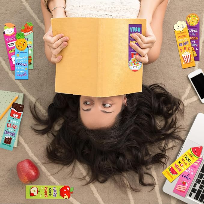 Eersida 300 Pieces Scratch and Sniff Scented Bookmarks Kids Fruit Food Theme Sayings Bookmarks Sayings Assorted Cute Scented Gifts for Students Teens Food Lovers, 10 Styles