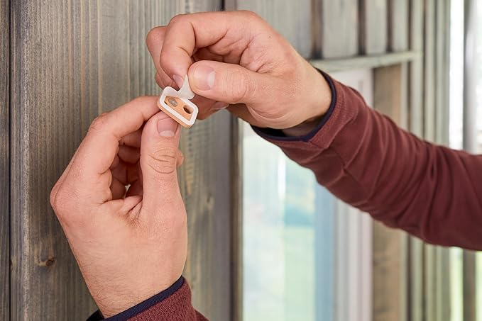 tesa UK Tesa Triangular Adhesive Screw for Masonry and Stone, 77902-00000-00
