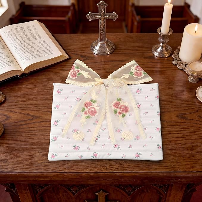 Vintage Pink Rose Quilted Bible Book Bag Cover for Women – Fits Standard Size Bibles Padded Protector Washable Cotton Bag with Elegant Lace Handle with Interior Zipper Pocket