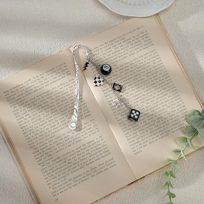 Cute Metal Bookmark Gifts - Gold Aesthetic Strawberry Bookmarks for Women Book Lovers Pink Bow Flower Charm Pandent Page Marks School Reading Accessories Bookish Birthday Graduation Gift