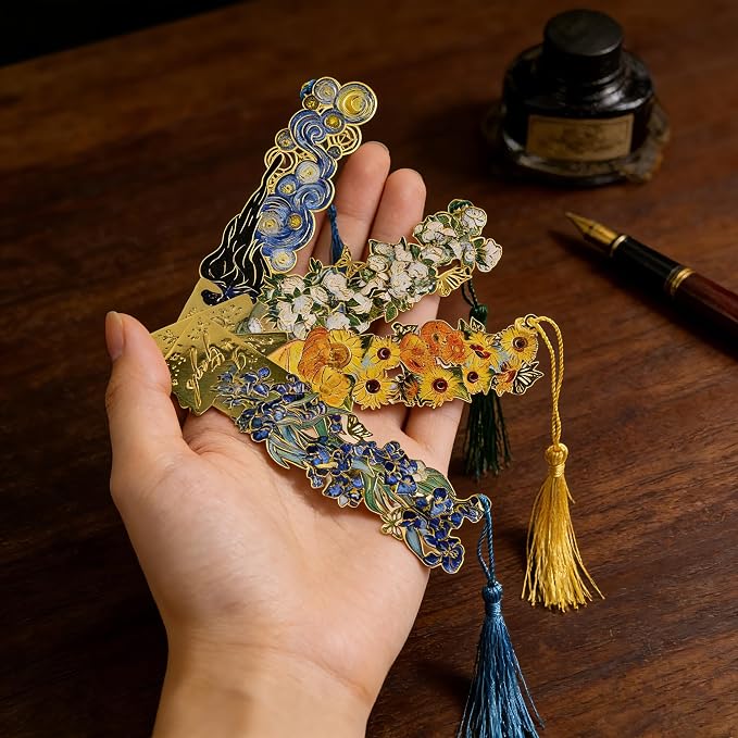 4 Pieces Elegant Metal Bookmarks with Tassel, Hollow Out Art Design Bookmarks with Tassels for Books and Journals (4 Pieces)