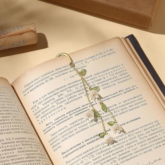 Cute Bookmarks for Women, Pretty Metal Flower Book Marks for Reading, Book Lovers Gifts for Club, Readers, Teacher Appreciation, Birthday, Mothers Day (White)