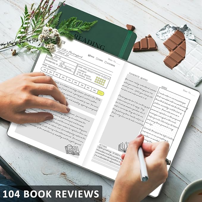 Reading Journal with 104 Book Reviews, Book Journal for Books Lovers & Readers - Review and Track Your Reading Progress, Reading Log Notebook Gift, A5, Dark Green