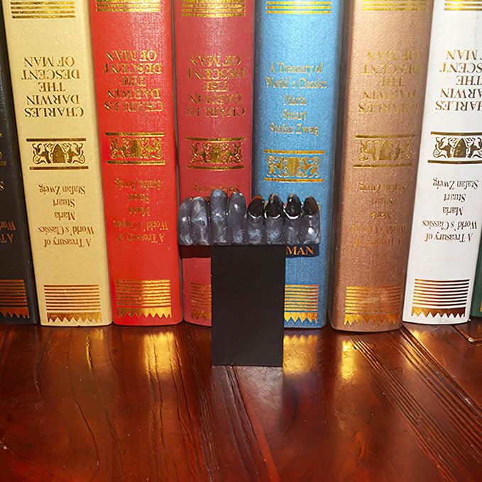 Creepy Thriller Demon Claw Resin Bookmark - Personalized Cool Horror Monster Hand Bookmark for Book Lovers
