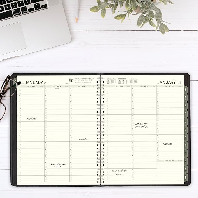 AT-A-GLANCE 2026 Appointment Book Planner, Weekly & Monthly, 8-1/4" x 11", Large, Quarter-Hourly, Recycled, Black (70950G0526)