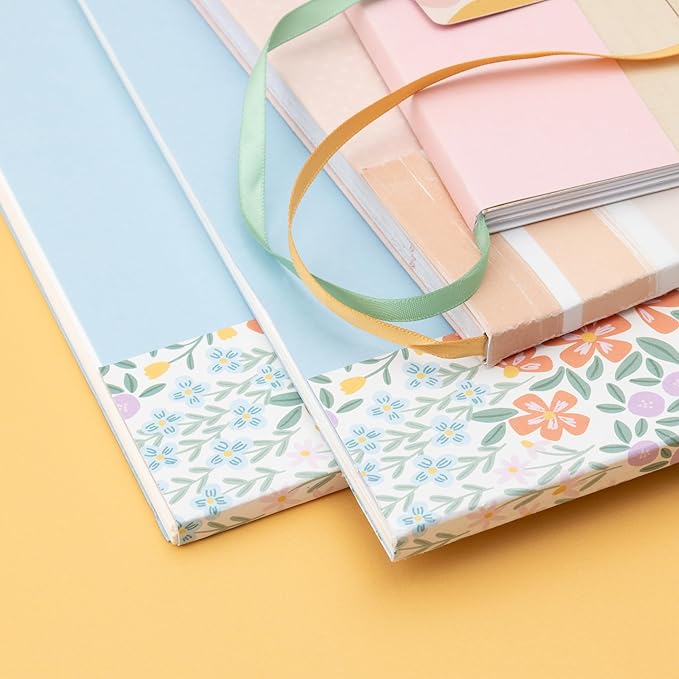 We R Memory Keepers Thermal Cinch Binding Machine Mint 12 Inch, Includes Thermal Book Binding Machine, Book Spines, and Clips, Create DIY Journals, Notebooks, Scrapbooks, Photo Books, and Documents