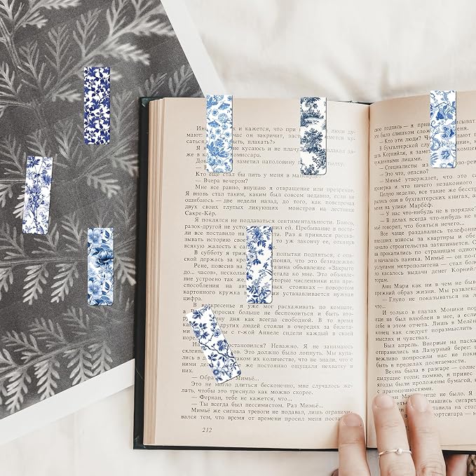 Chinoiserie Magnetic Bookmarks Gifts - 30 PCs Blue and White Book Marks Reading Women Bulk Floral Bird Tree Aesthetic Magnet Page Markers Clip Birthday Back to School World Book Day Decor