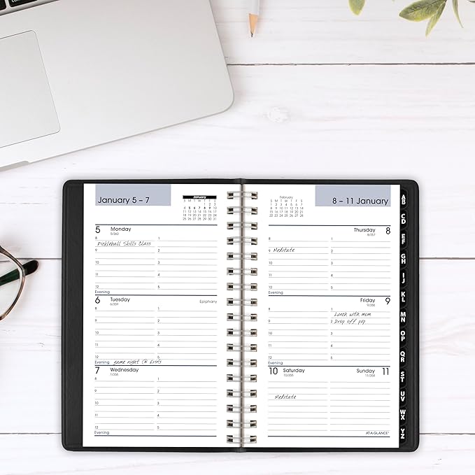 AT-A-GLANCE 2026 Planner, Weekly, 3-1/2 x 6", Pocket Size, Hourly, DayMinder, Black (G2500026)