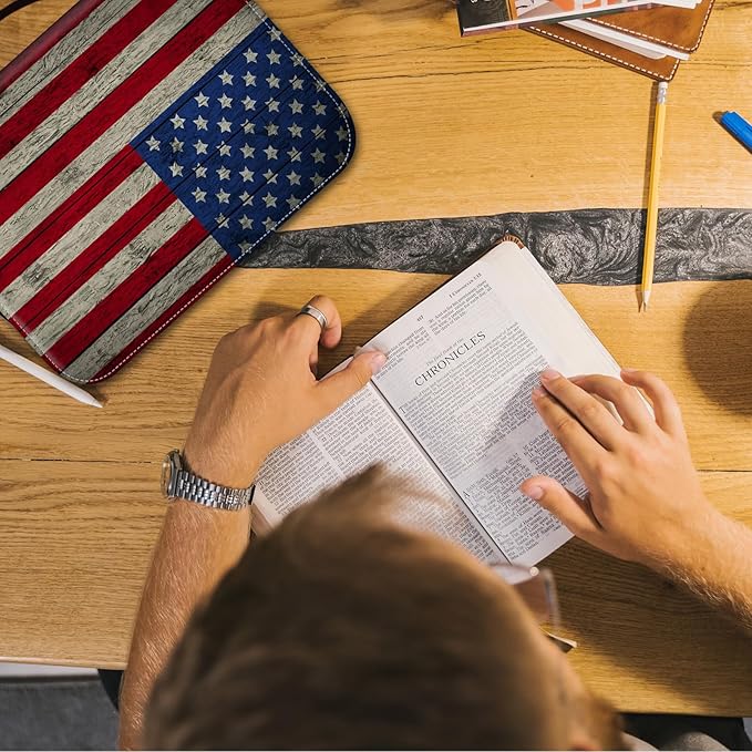Bible Cover for Men,Large Leather Bible Case Fit Book Up to 11x8x2 Inch,Retro American Flag Bible Covers Bible Study Carrier Church Bags w/Handle & Zipper
